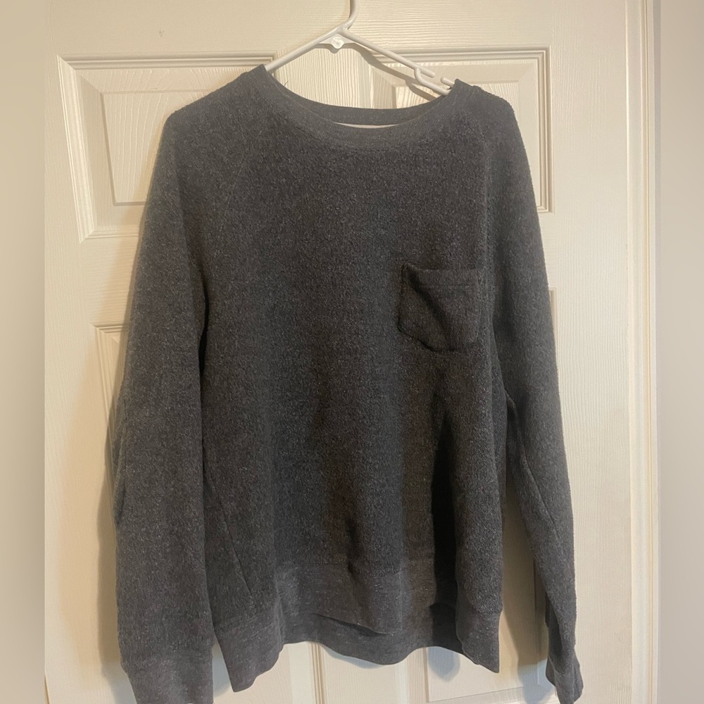 Grayer’s Shirt/Sweater Men’s Large